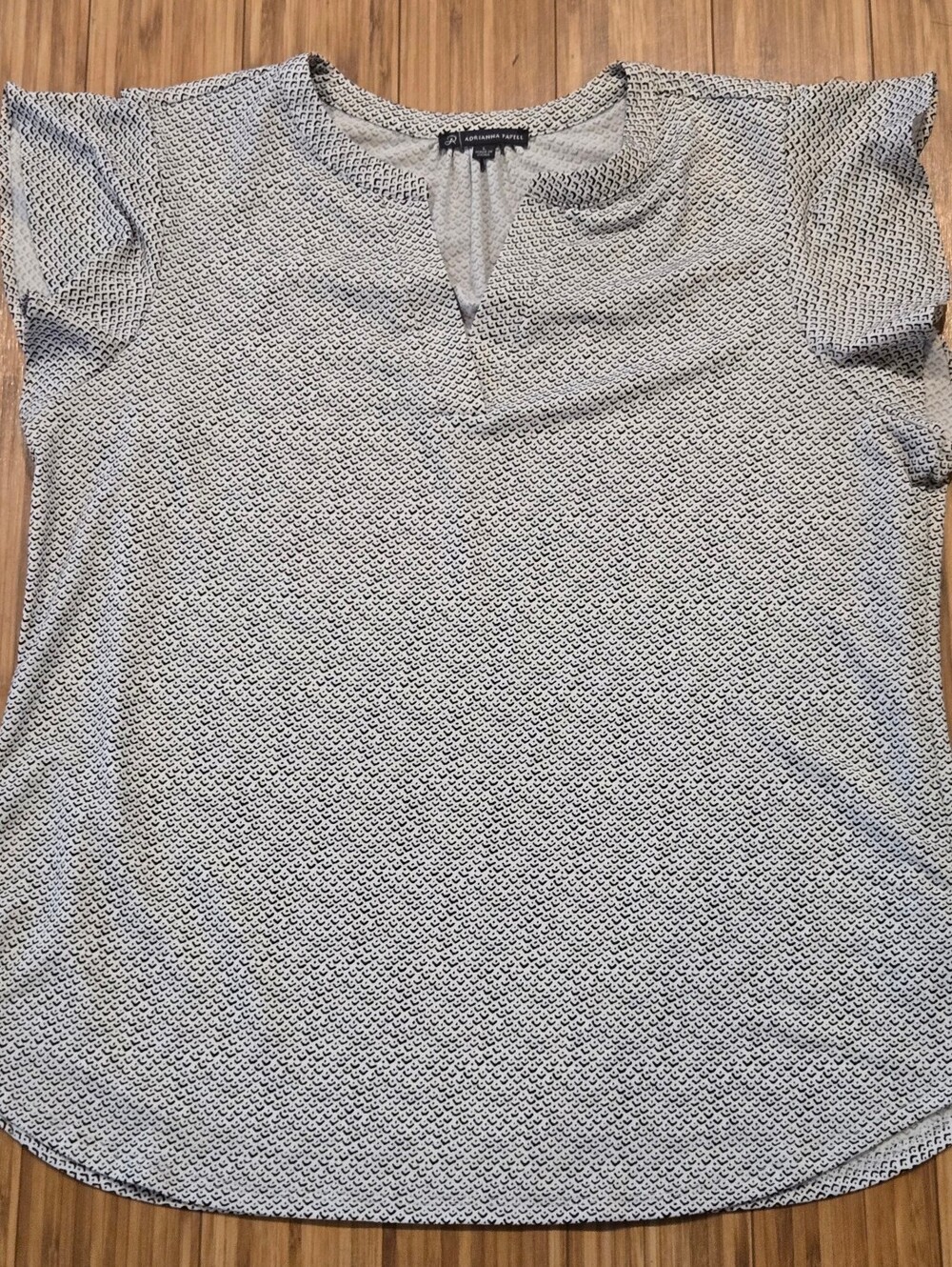 Adrianna Papell Black & White Patterned Short Sleeve Top